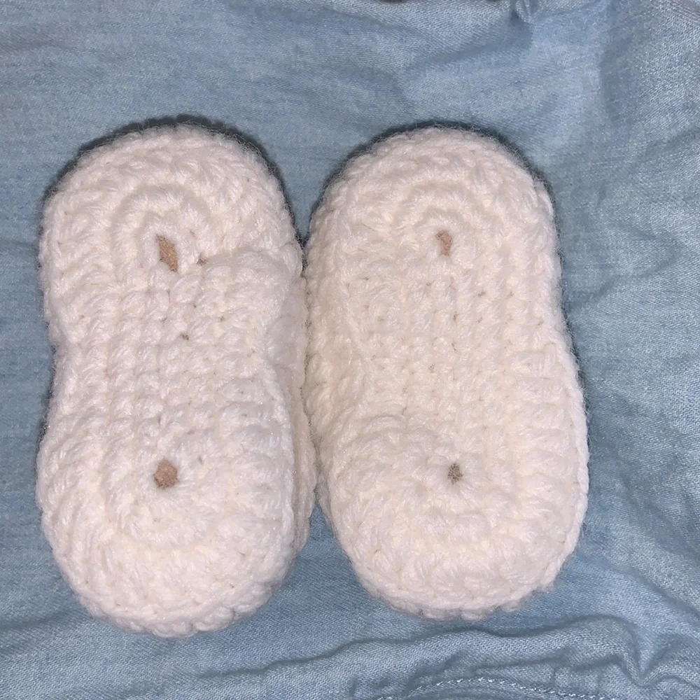 Handcrafted vintage baby booties white blue pompom